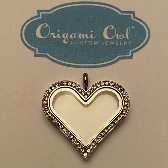 Origami Owl Jewelry - 🆕Origami Owl Large heart living locket
